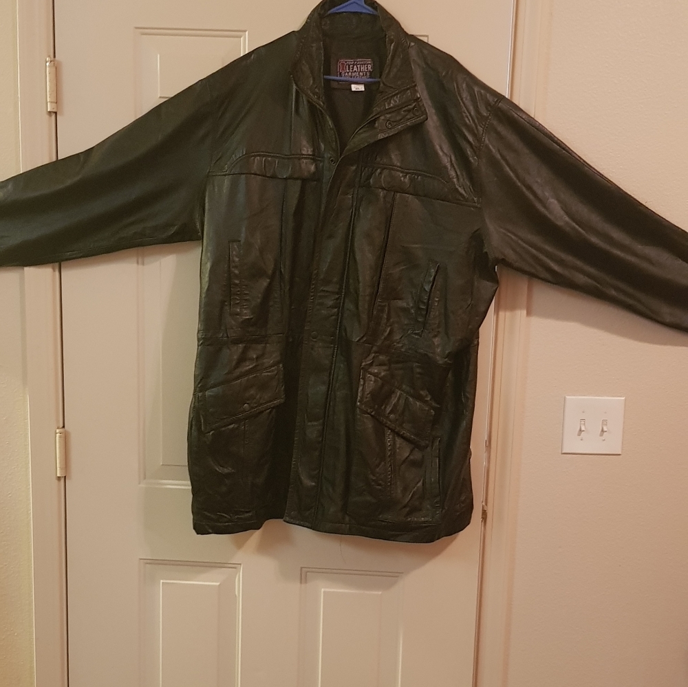 Leather jacket - Picture 4 of 4